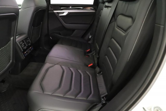 Volkswagen Touareg  3.0 TDI Elegance