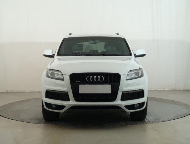 Audi Q7  3.0 TDI S-Line