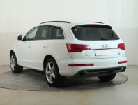 Audi Q7  3.0 TDI S-Line