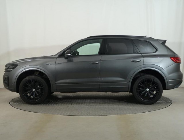 Volkswagen Touareg  3.0 TDI R-Line