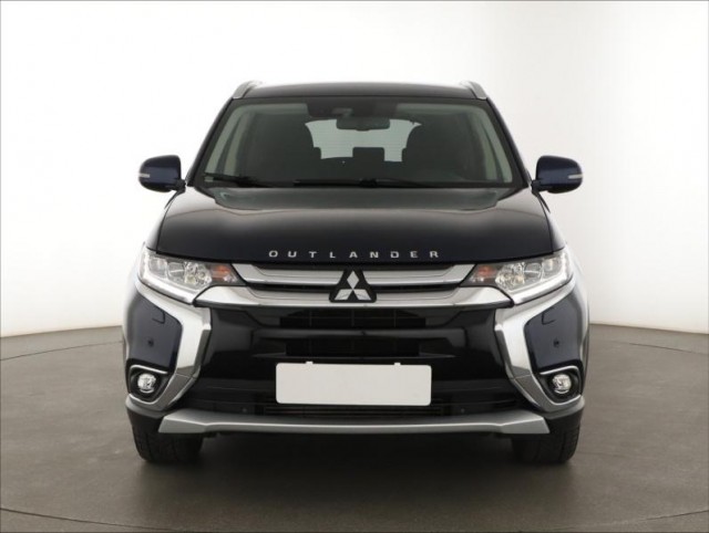 Mitsubishi Outlander  2.2 DI-D 