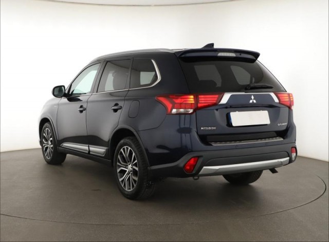 Mitsubishi Outlander  2.2 DI-D 