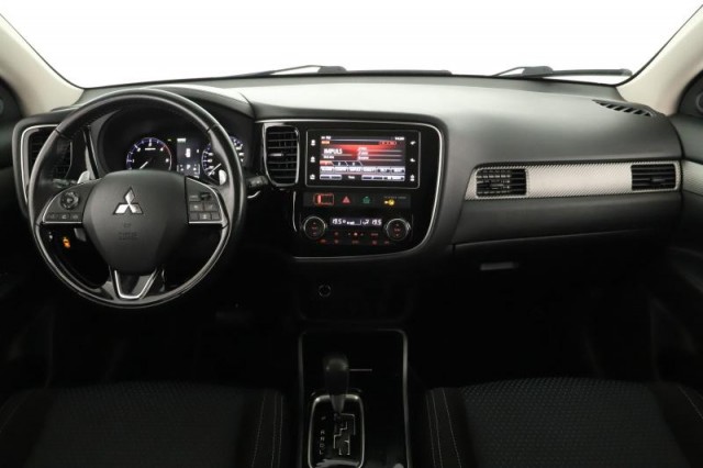 Mitsubishi Outlander  2.2 DI-D 