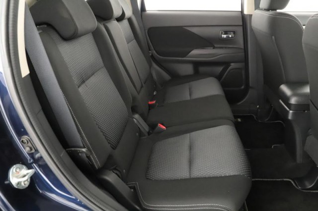 Mitsubishi Outlander  2.2 DI-D 