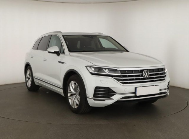 Volkswagen Touareg  3.0 TDI 