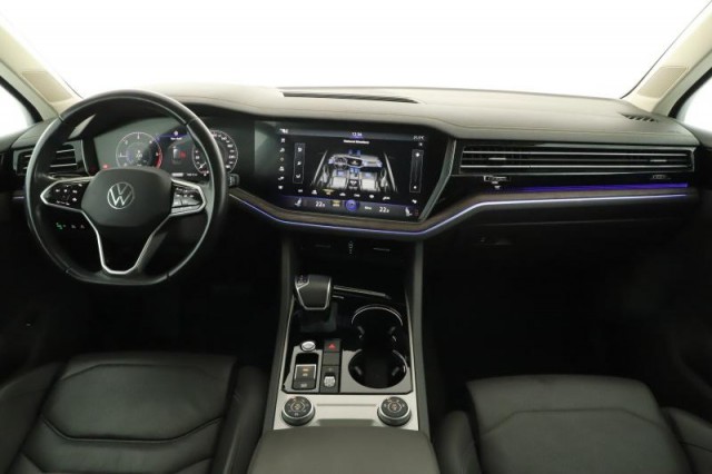 Volkswagen Touareg  3.0 TDI 