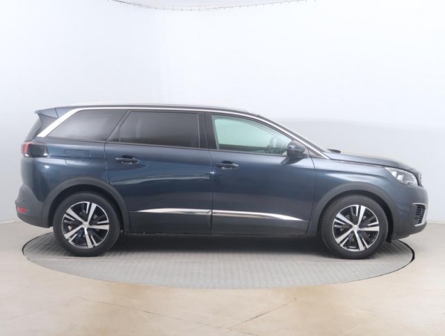 Peugeot 5008  PureTech 130 