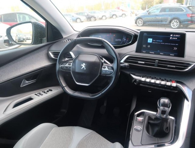 Peugeot 5008  PureTech 130 