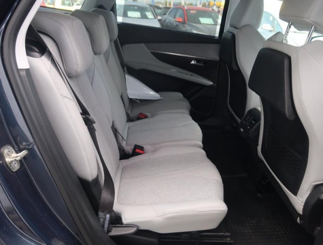 Peugeot 5008  PureTech 130 