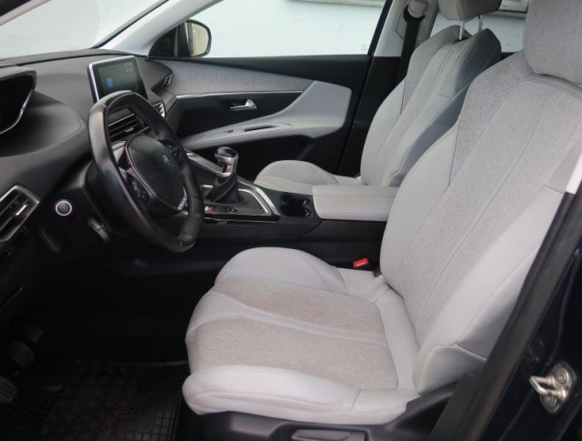 Peugeot 5008  PureTech 130 