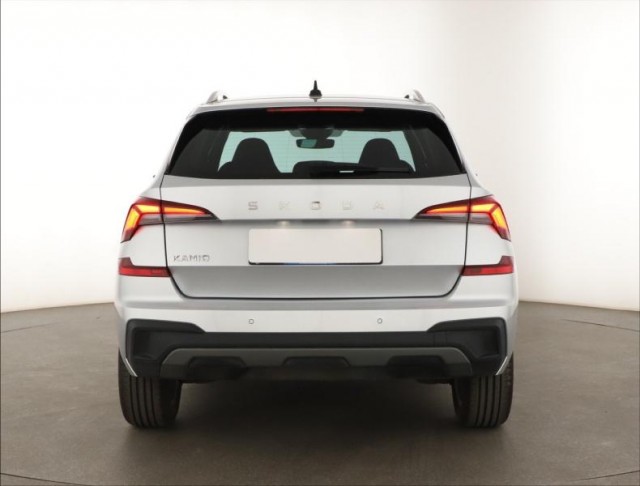 Škoda Kamiq  1.0 TSI Drive