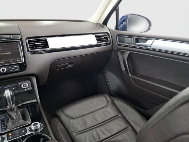 Volkswagen Touareg  3.0 TDI 