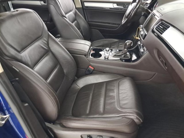 Volkswagen Touareg  3.0 TDI 