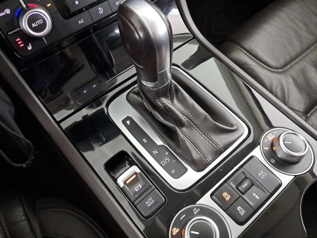 Volkswagen Touareg  3.0 TDI 