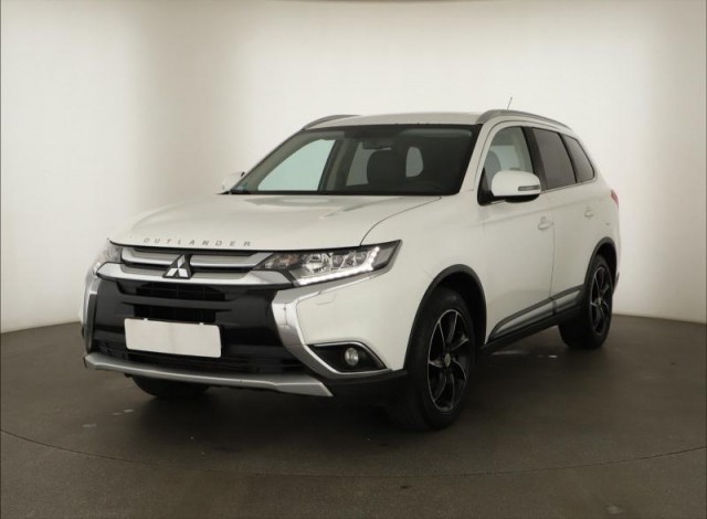 Mitsubishi Outlander  2.2 DI-D 