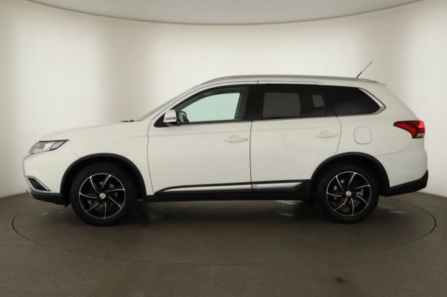 Mitsubishi Outlander  2.2 DI-D 
