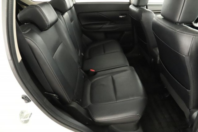 Mitsubishi Outlander  2.2 DI-D 