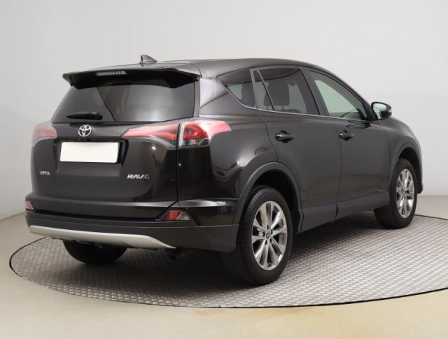 Toyota RAV 4  2.0 D-4D 