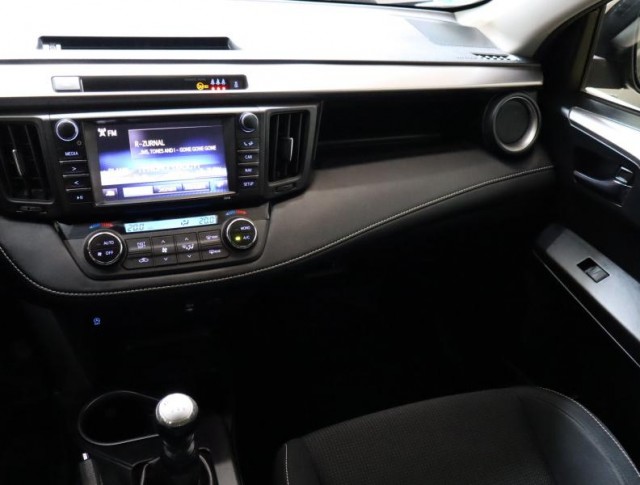 Toyota RAV 4  2.0 D-4D 