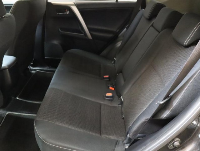 Toyota RAV 4  2.0 D-4D 