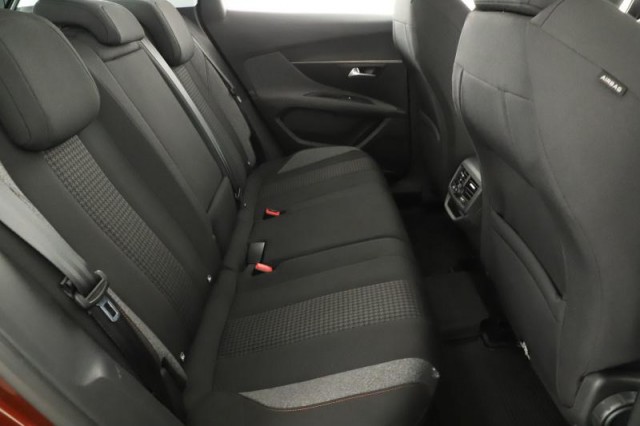 Peugeot 3008  1.2 PureTech 