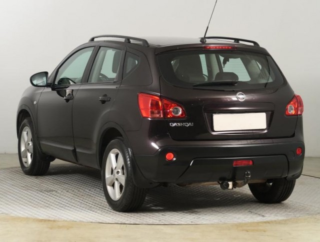 Nissan Qashqai  1.6 