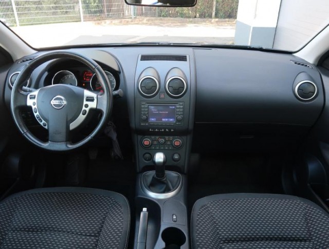 Nissan Qashqai  1.6 