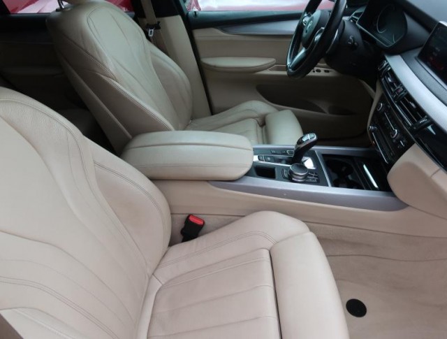 BMW X5  xDrive40d M Paket