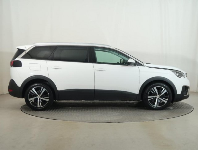 Peugeot 5008  PureTech 130 