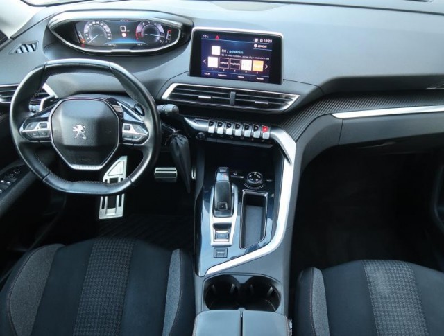 Peugeot 5008  PureTech 130 
