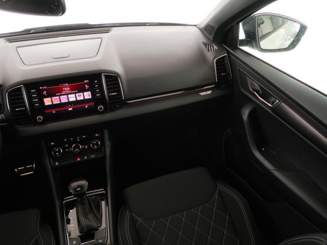Škoda Karoq  1.5 TSI Sportline