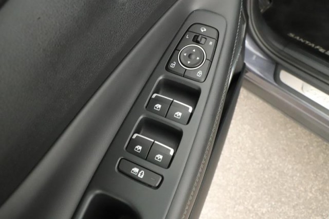 Hyundai Santa Fe  2.2 CRDi 