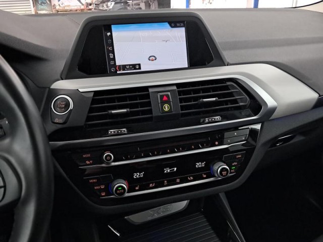 BMW X3  xDrive30i 
