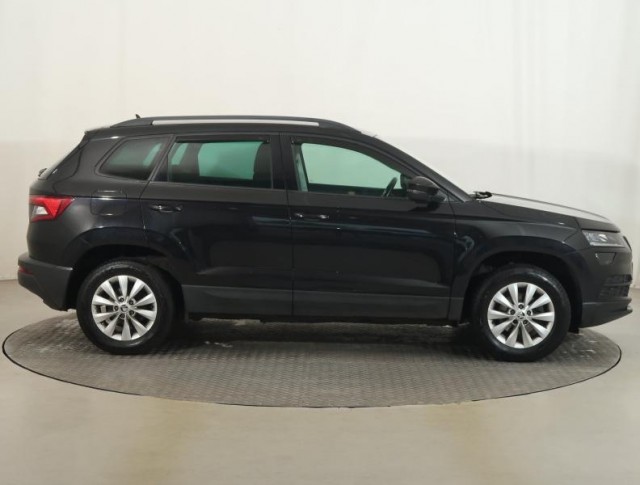 Škoda Karoq  1.0 TSI Ambition