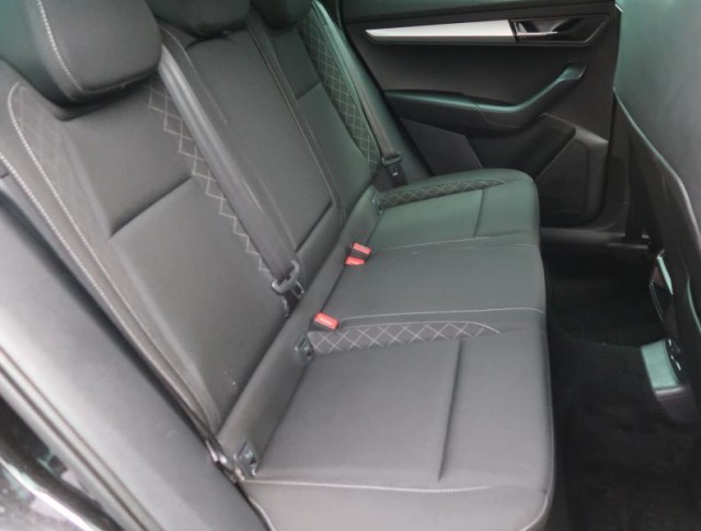 Škoda Karoq  1.0 TSI Ambition