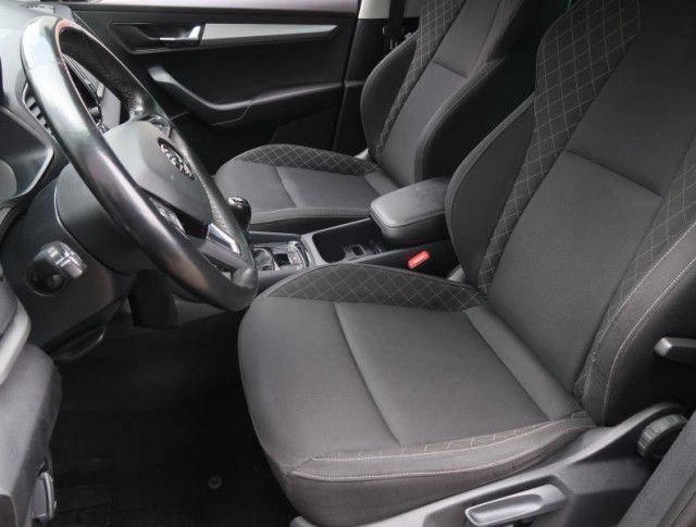 Škoda Karoq  1.0 TSI Ambition