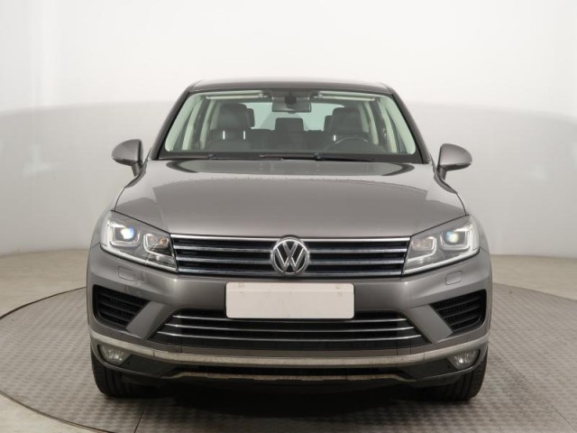 Volkswagen Touareg  3.0 TDI 