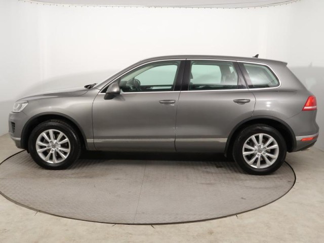 Volkswagen Touareg  3.0 TDI 
