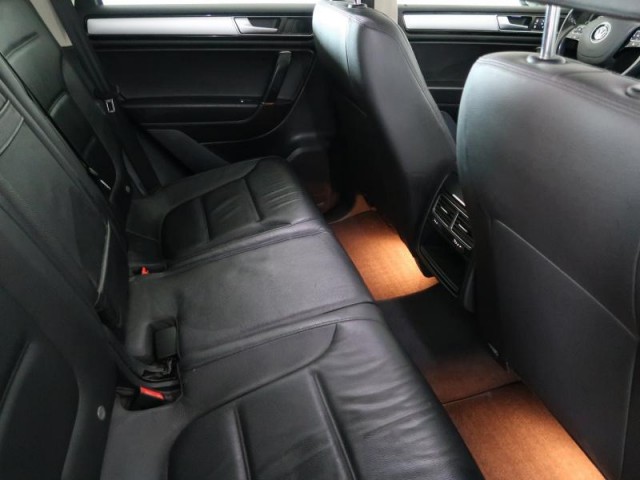 Volkswagen Touareg  3.0 TDI 