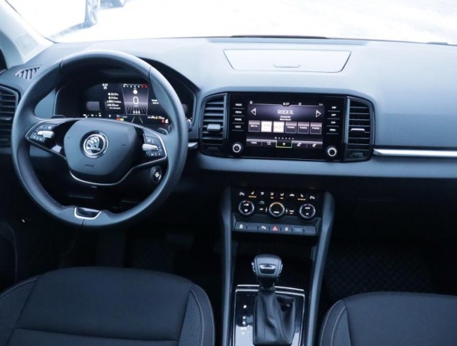 Škoda Karoq  1.5 TSI Fresh