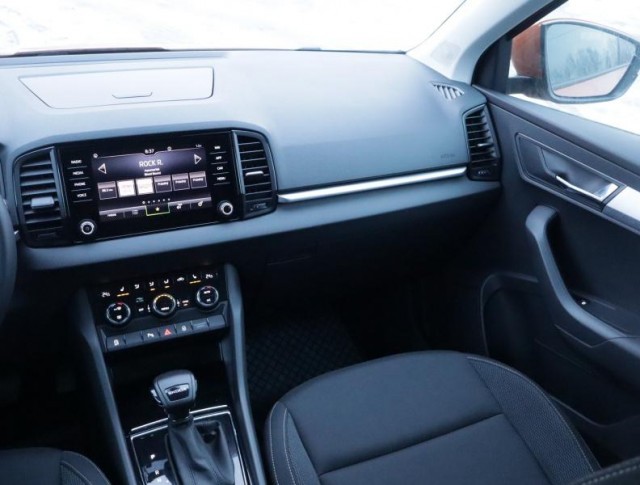 Škoda Karoq  1.5 TSI Fresh
