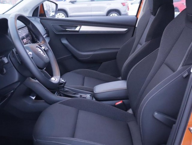 Škoda Karoq  1.5 TSI Fresh