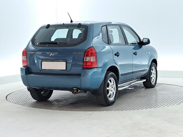 Hyundai Tucson  2.0 i 