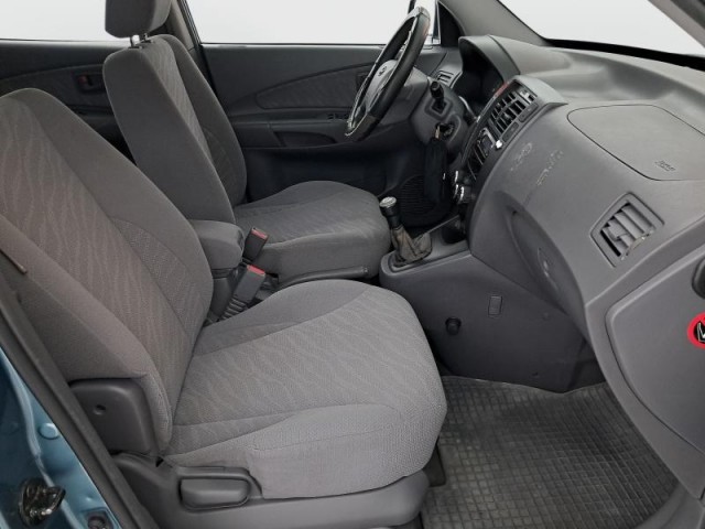 Hyundai Tucson  2.0 i 