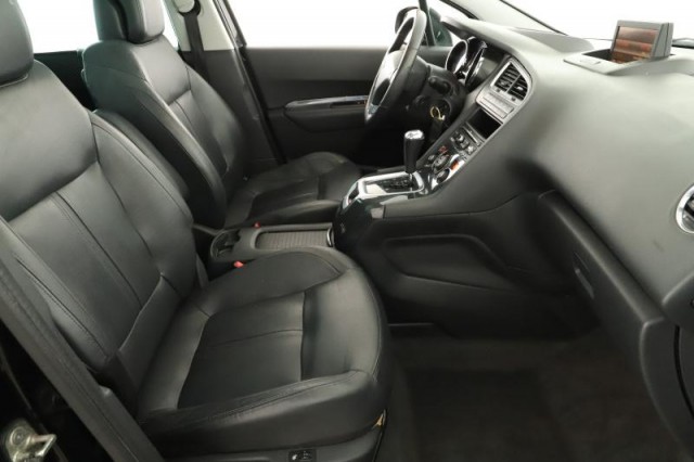 Peugeot 5008  2.0 HDI 