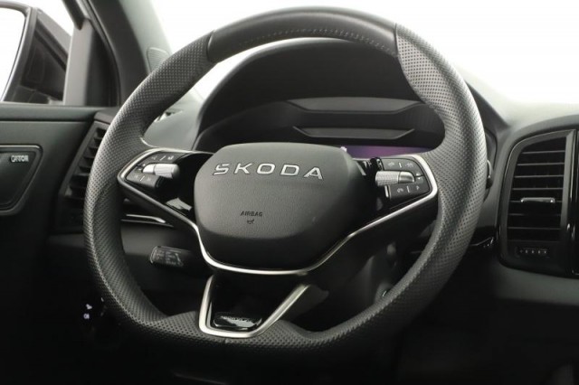 Škoda Karoq  1.5 TSI Sportline