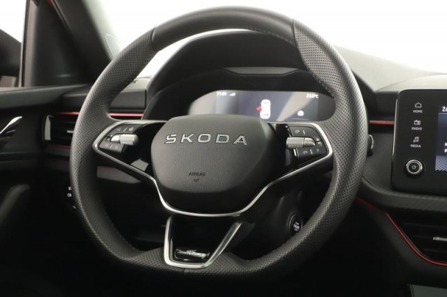 Škoda Kamiq  1.0 TSI Monte Carlo