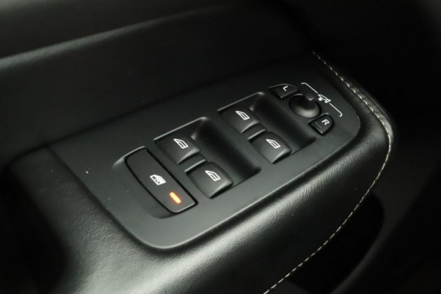 Volvo XC60  D4 R-Design