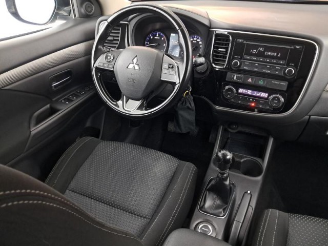 Mitsubishi Outlander  2.2 DI-D 