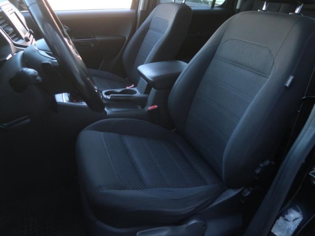 Volkswagen Amarok  V6 3.0 TDI Comfortline
